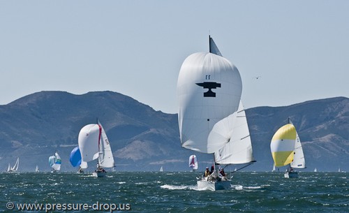 Express 27 Nationals © Erik Simonson/ pressure-drop.us http://www.pressure-drop.us